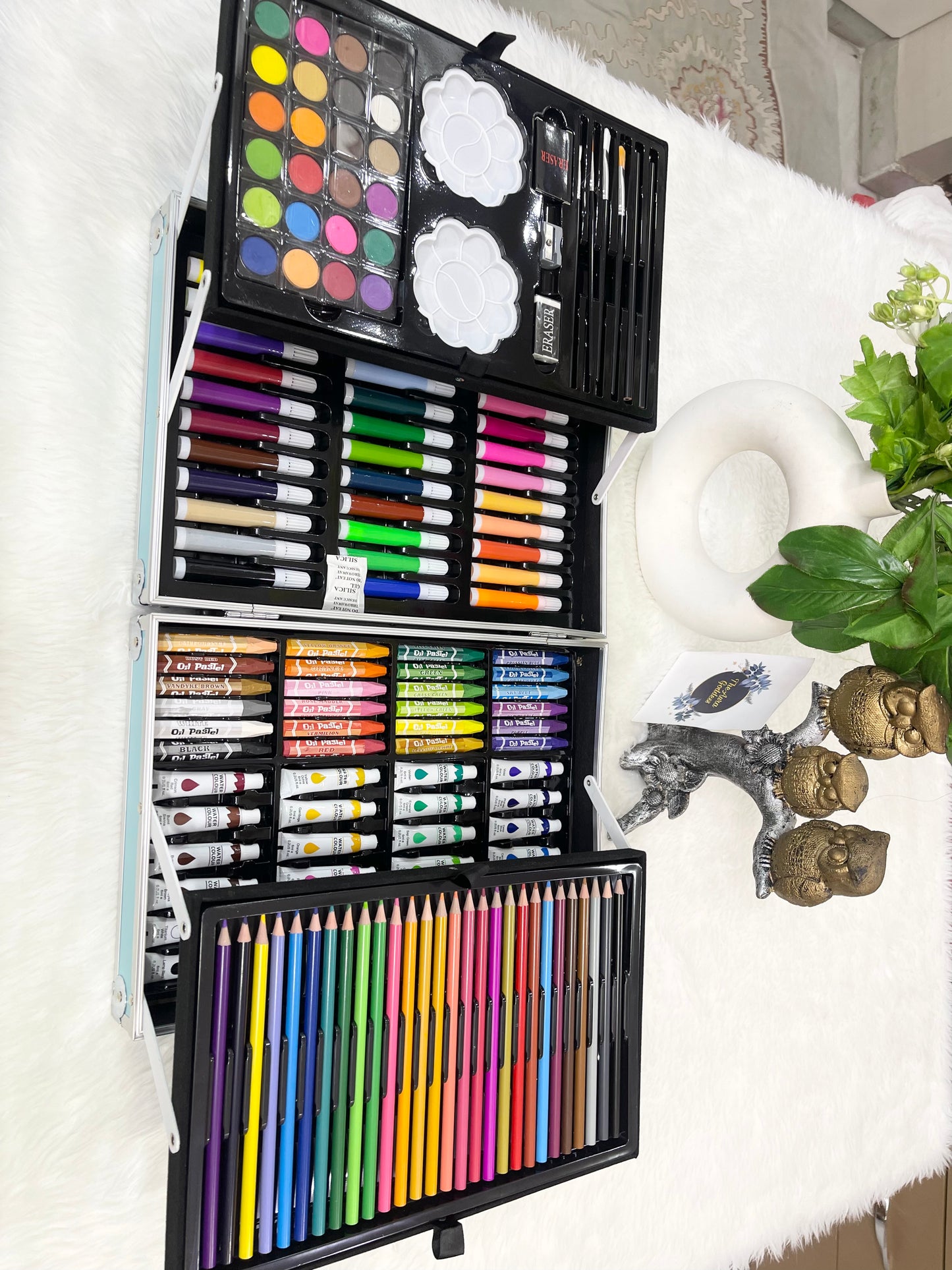 Jumbo Unicorn coloring suitcase
