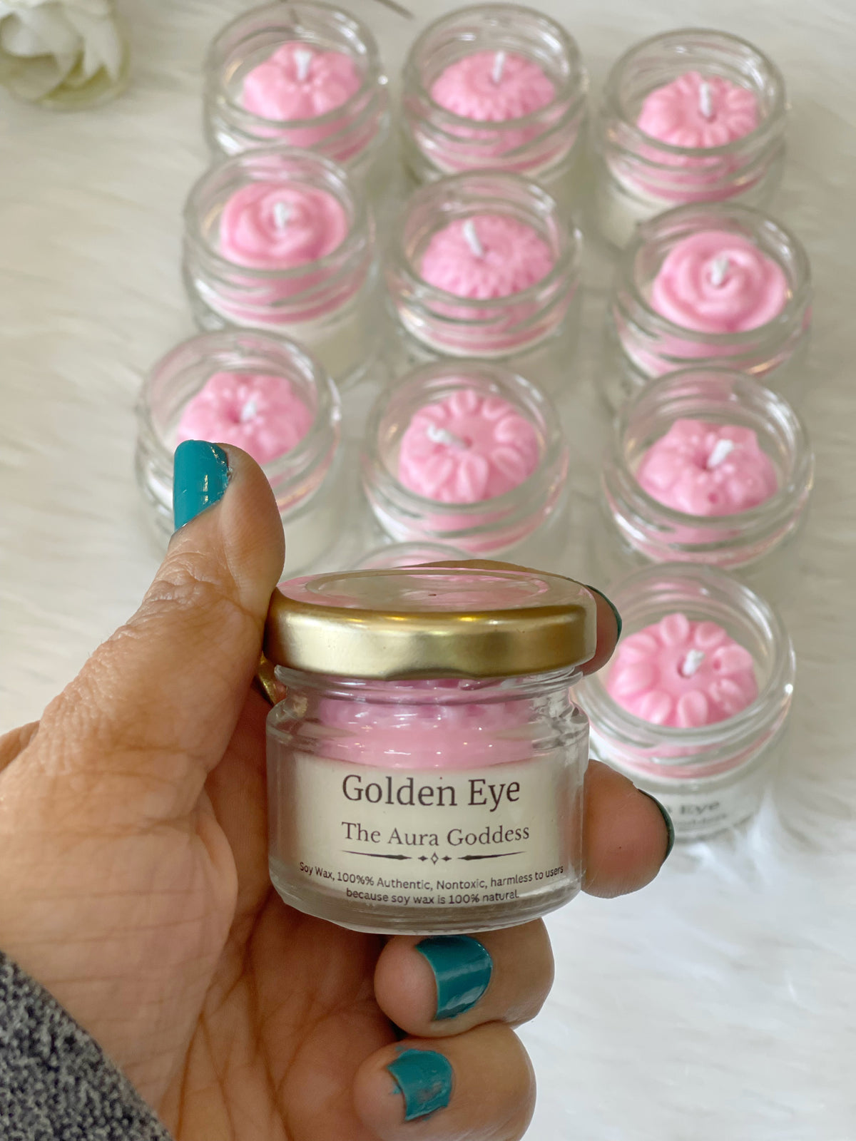 Mini glass jar candle