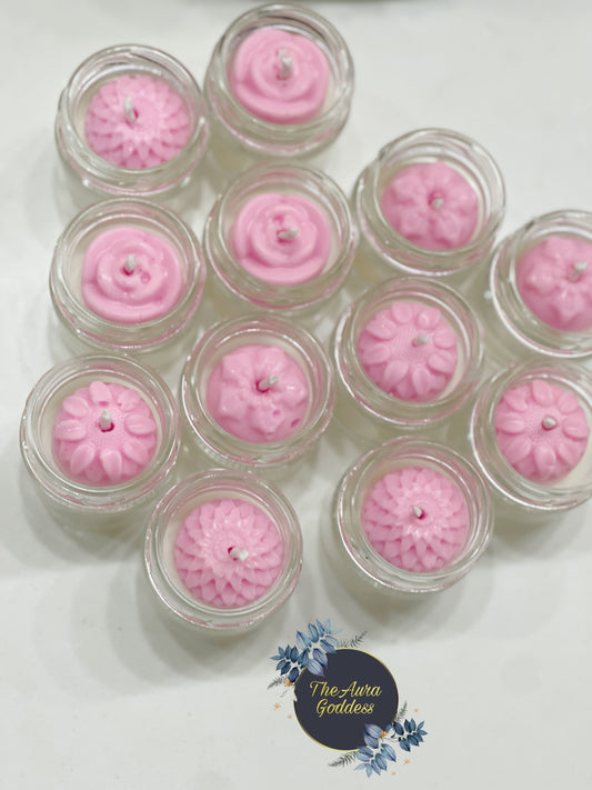 Mini glass jar with topping