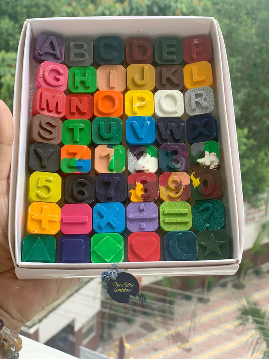 A TO Z  CUBE CRAYONS SET