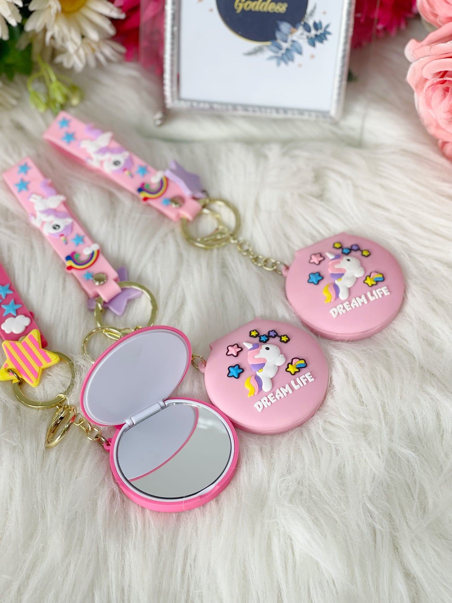 Unicorn đŸ¦„mirror keychain