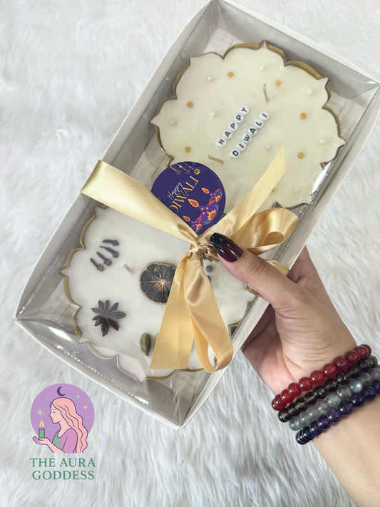 Festive spice and pearl Urli Candle Set